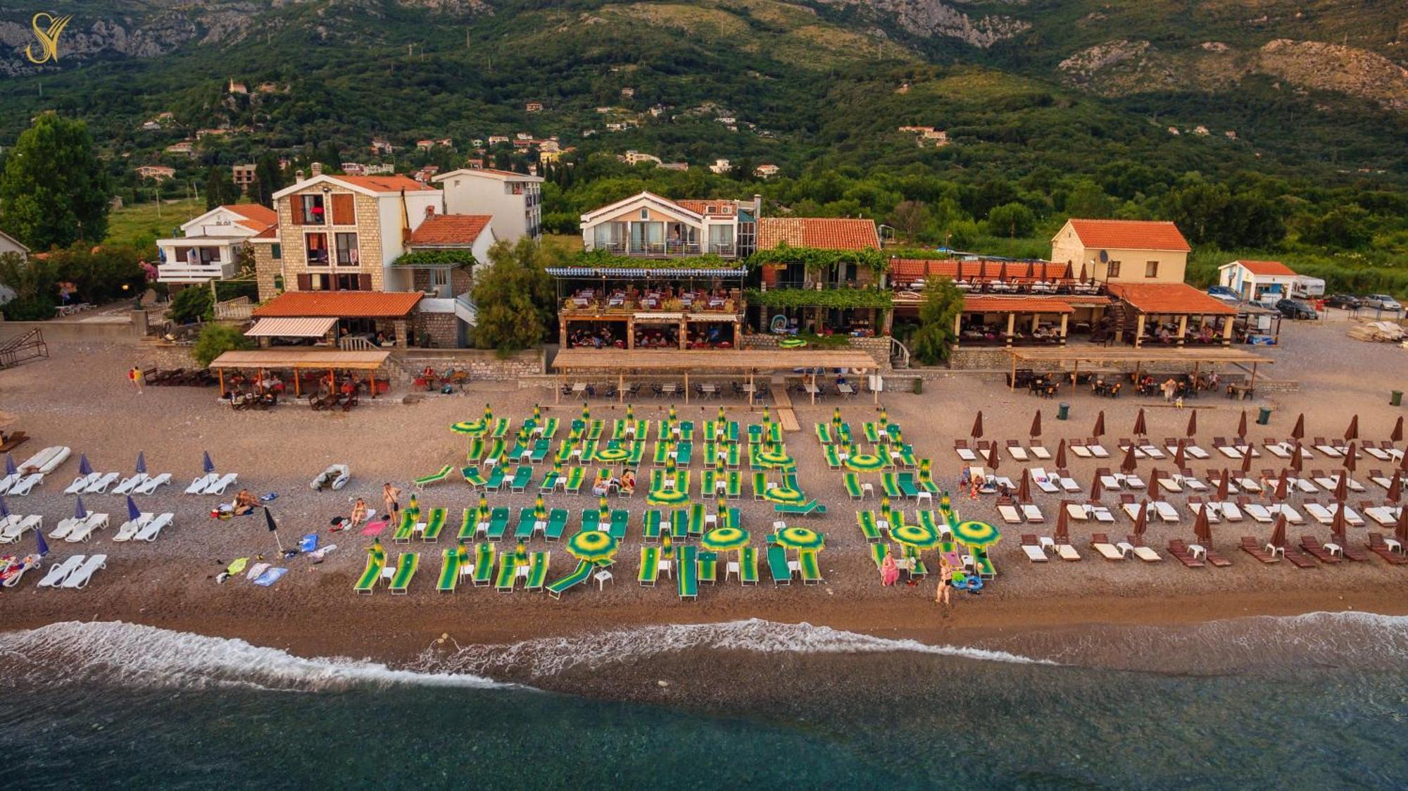 Hotel Savojo Petrovac Exterior photo